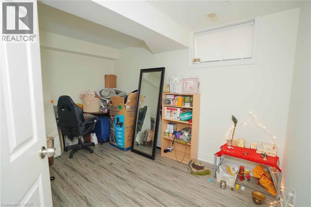 187 Adler Drive, Cambridge, ON - Indoor Photo Showing Other Room