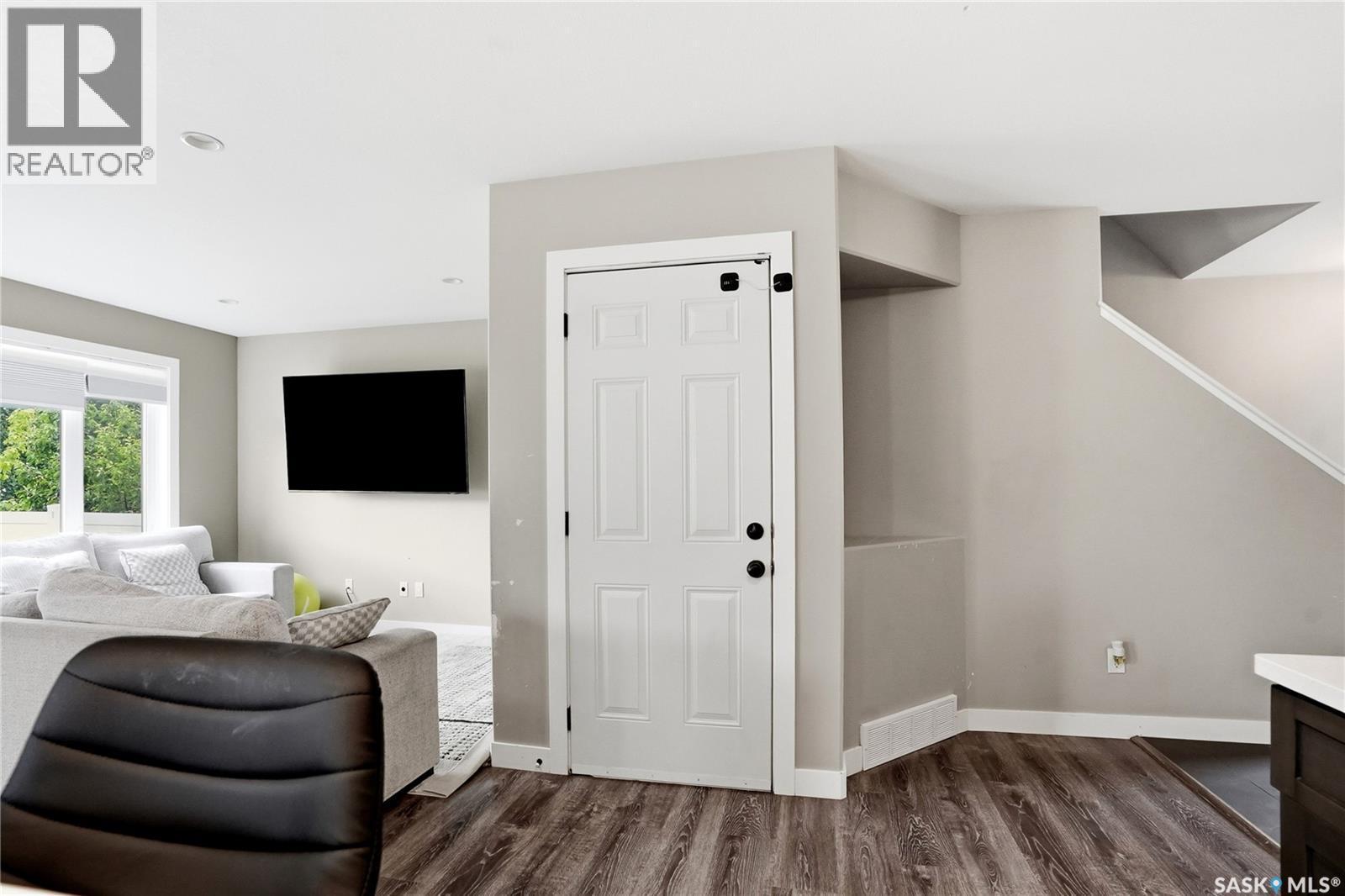 155 Dagnone Lane, Saskatoon, SK