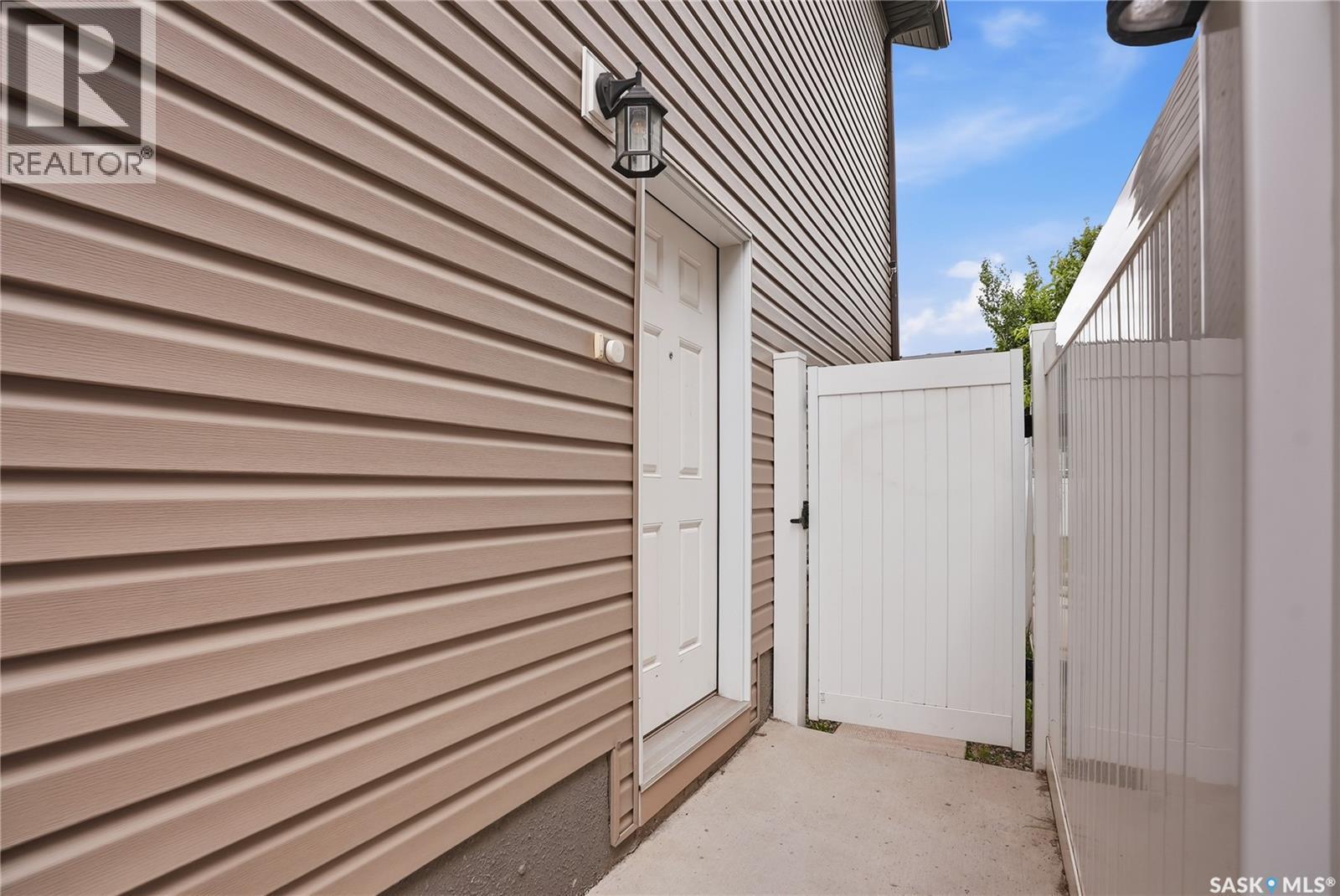 155 Dagnone Lane, Saskatoon, SK