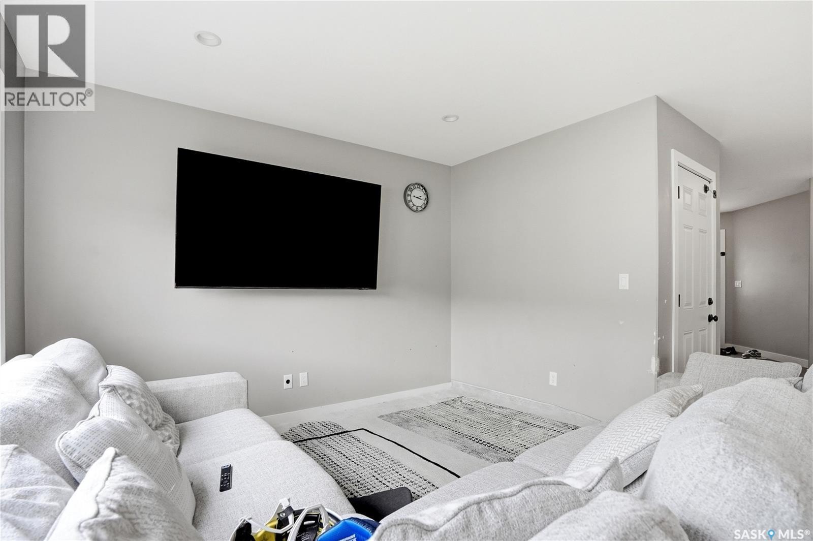 155 Dagnone Lane, Saskatoon, SK