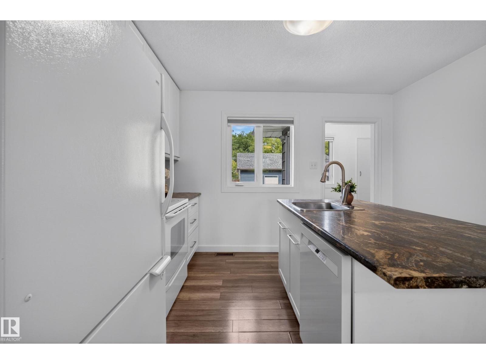 10316 77 St Nw, Edmonton, AB
