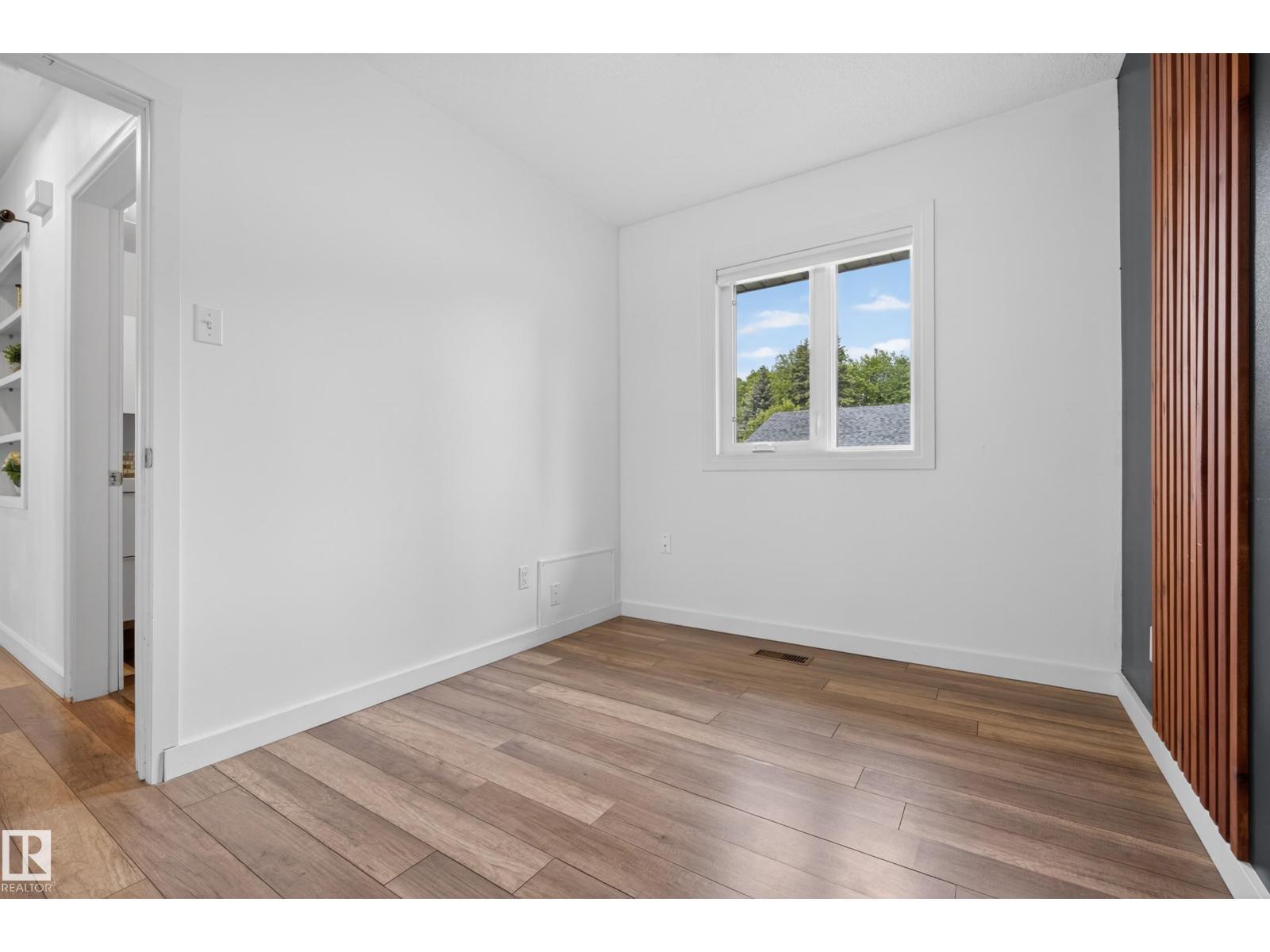 10316 77 St Nw, Edmonton, AB