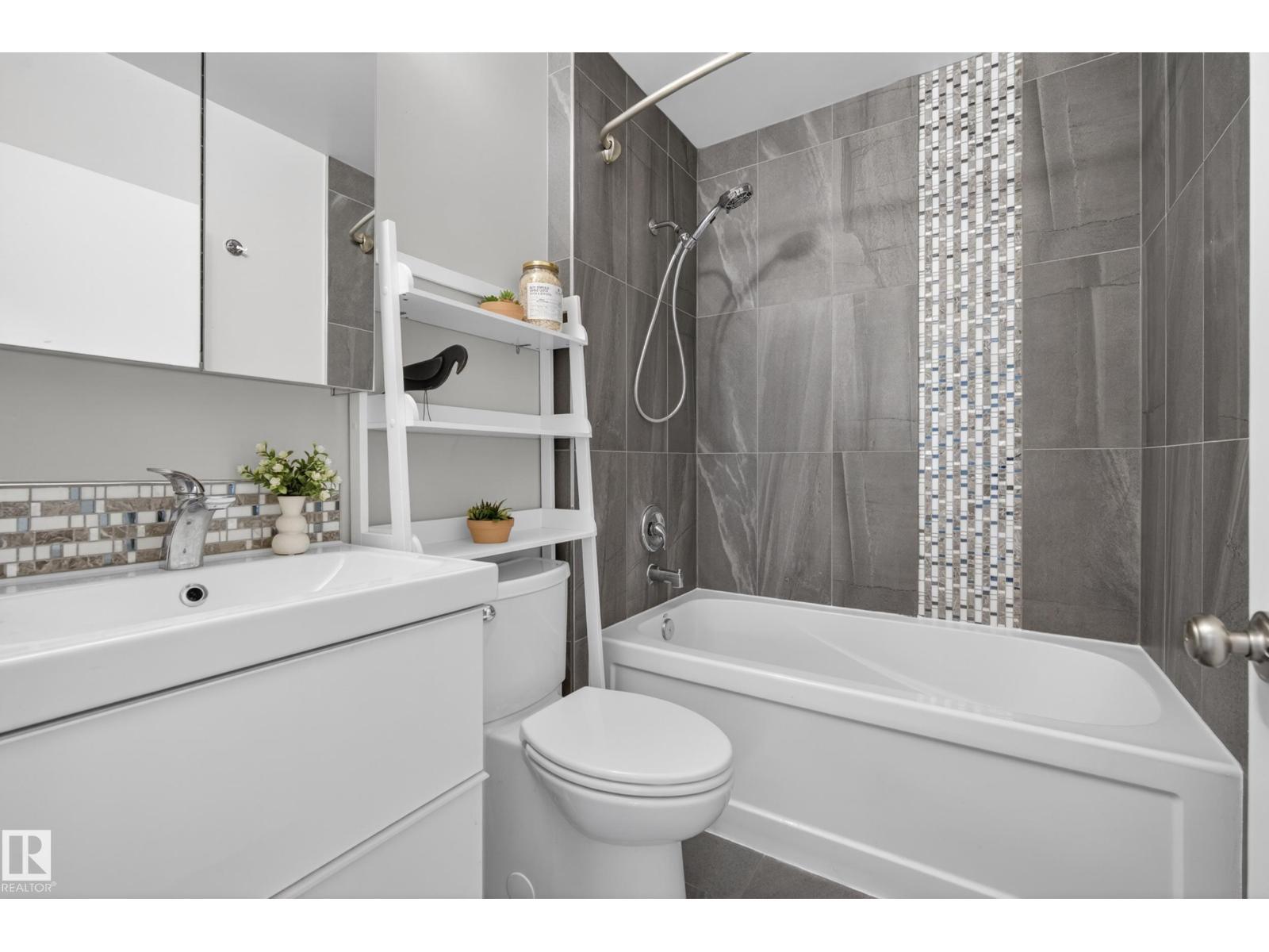 10316 77 St Nw, Edmonton, AB