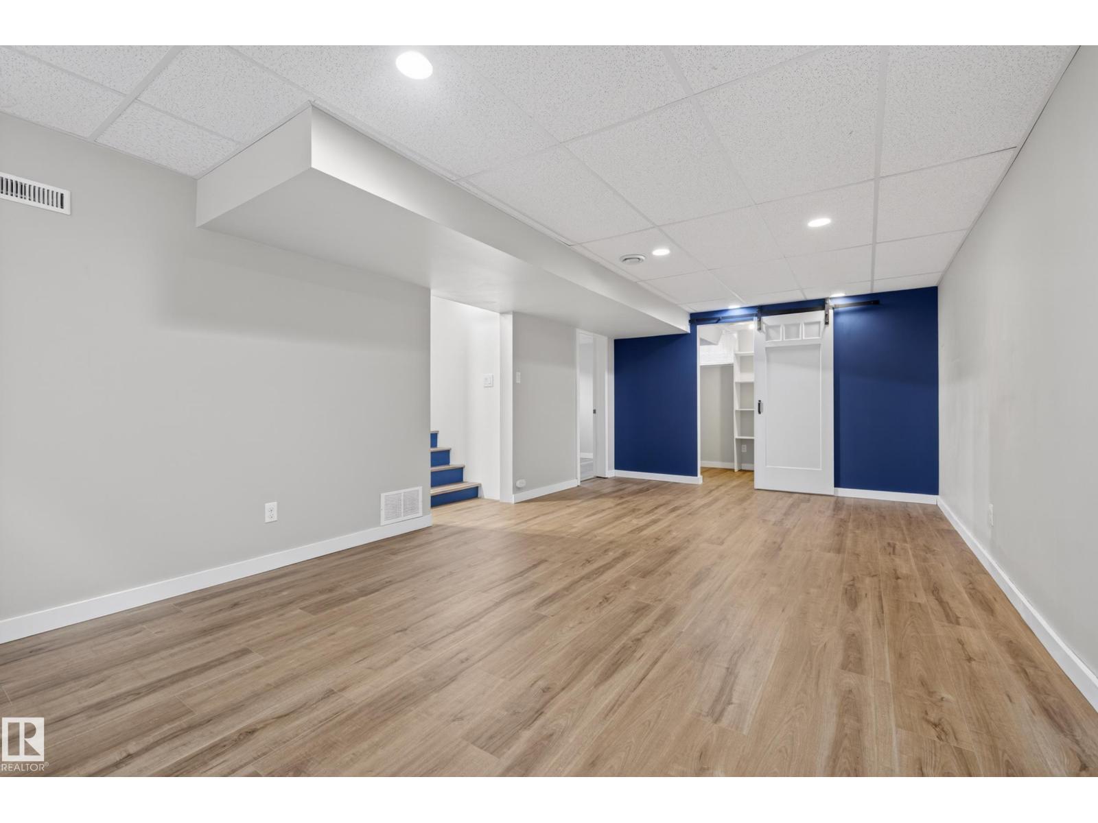 10316 77 St Nw, Edmonton, AB