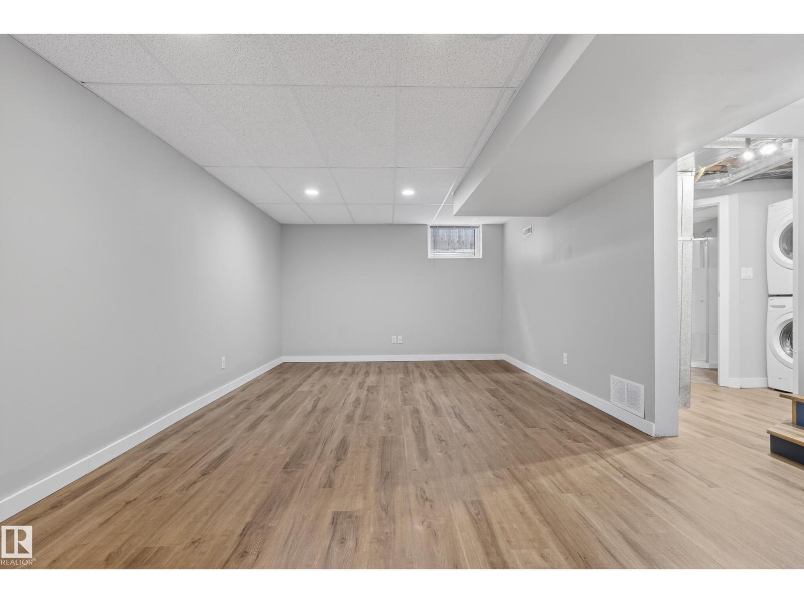 10316 77 St Nw, Edmonton, AB