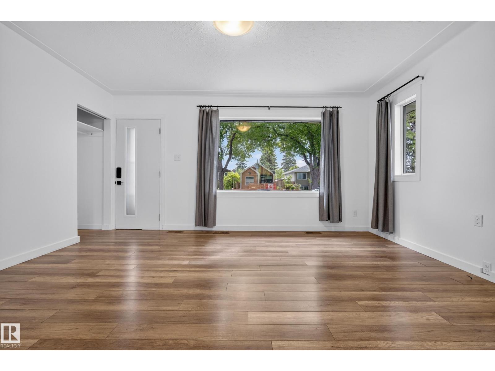 10316 77 St Nw, Edmonton, AB