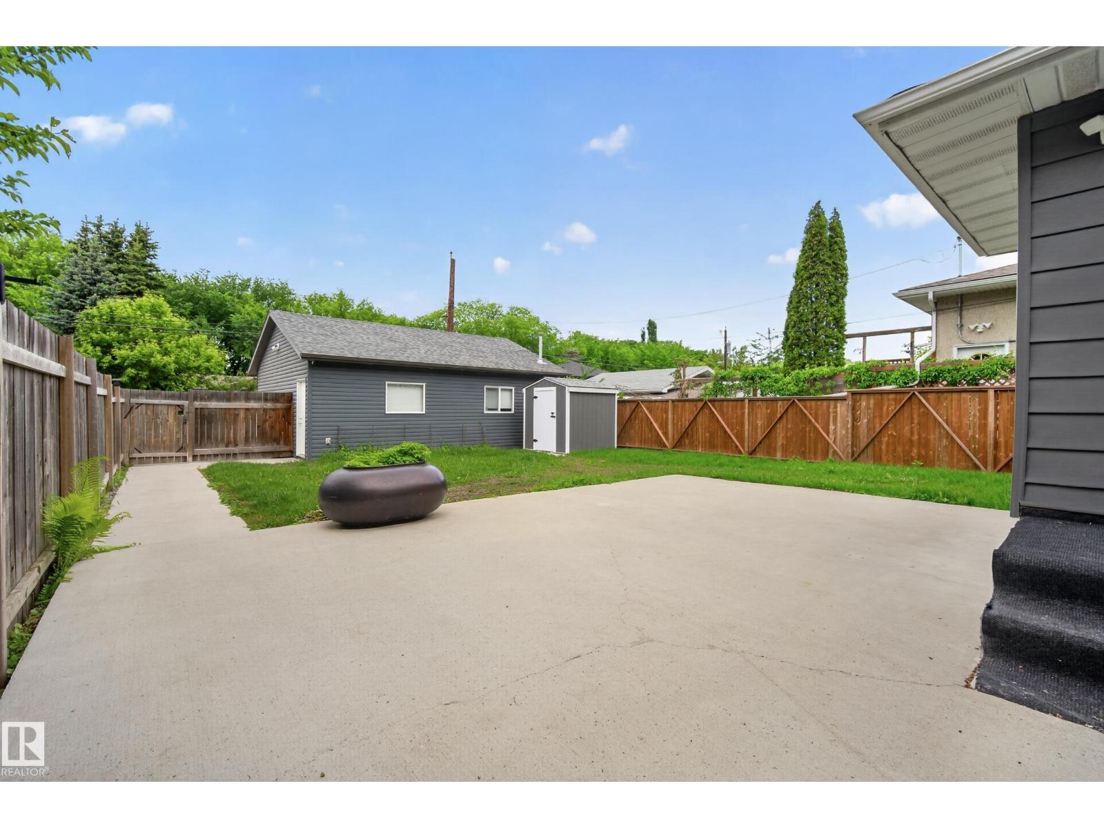 10316 77 St Nw, Edmonton, AB