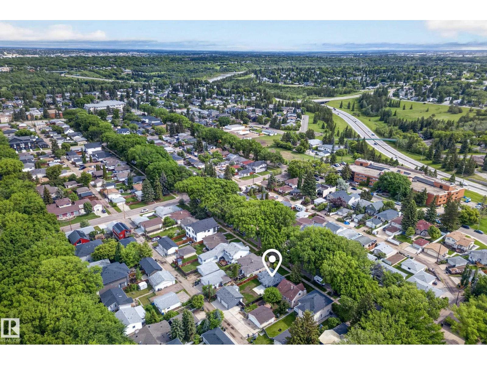 10316 77 St Nw, Edmonton, AB