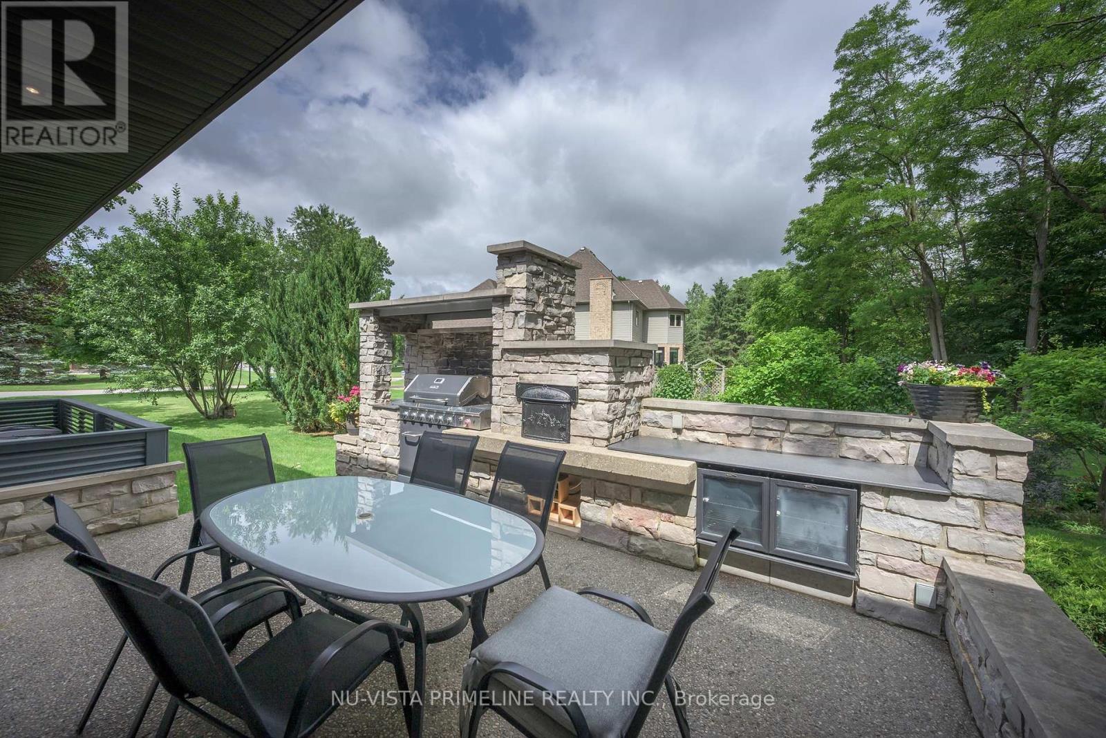 12 Ashley Lane, Middlesex Centre (Coldstream), ON