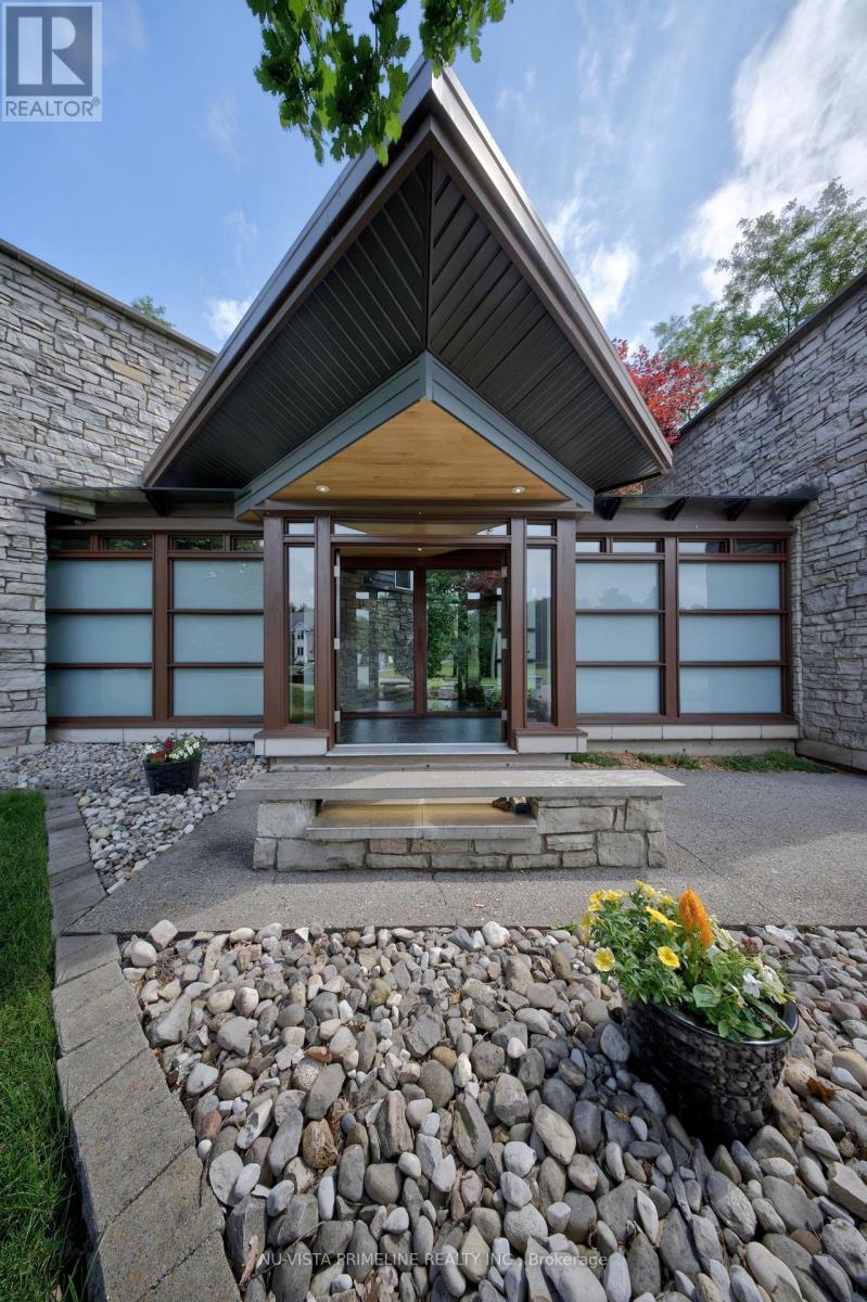 12 Ashley Lane, Middlesex Centre (Coldstream), ON