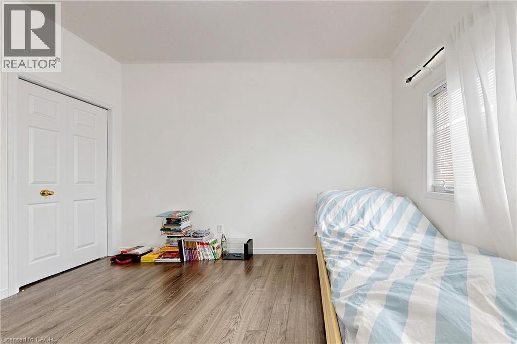 110 Activa Avenue Unit# A5, Kitchener, ON - Indoor Photo Showing Bedroom