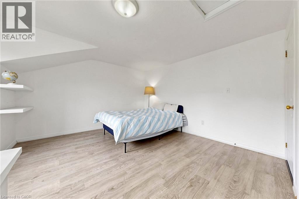 110 Activa Avenue Unit# A5, Kitchener, ON - Indoor Photo Showing Bedroom