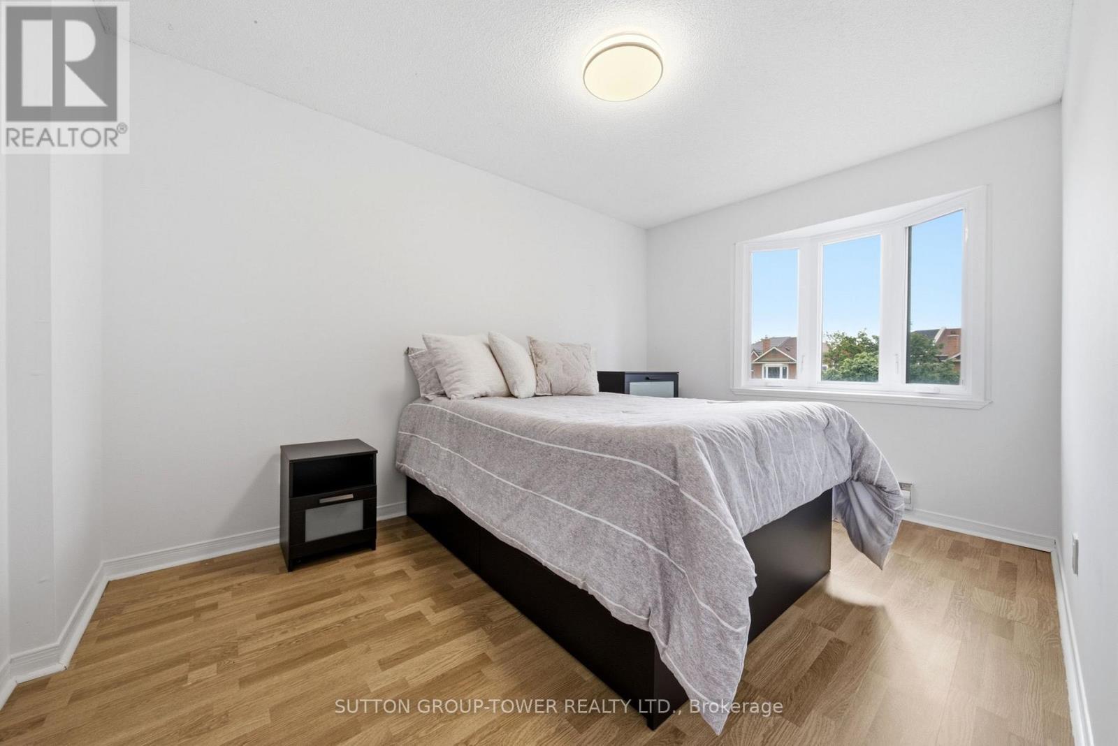 5035 Moulin Rouge Crescent, Mississauga, ON