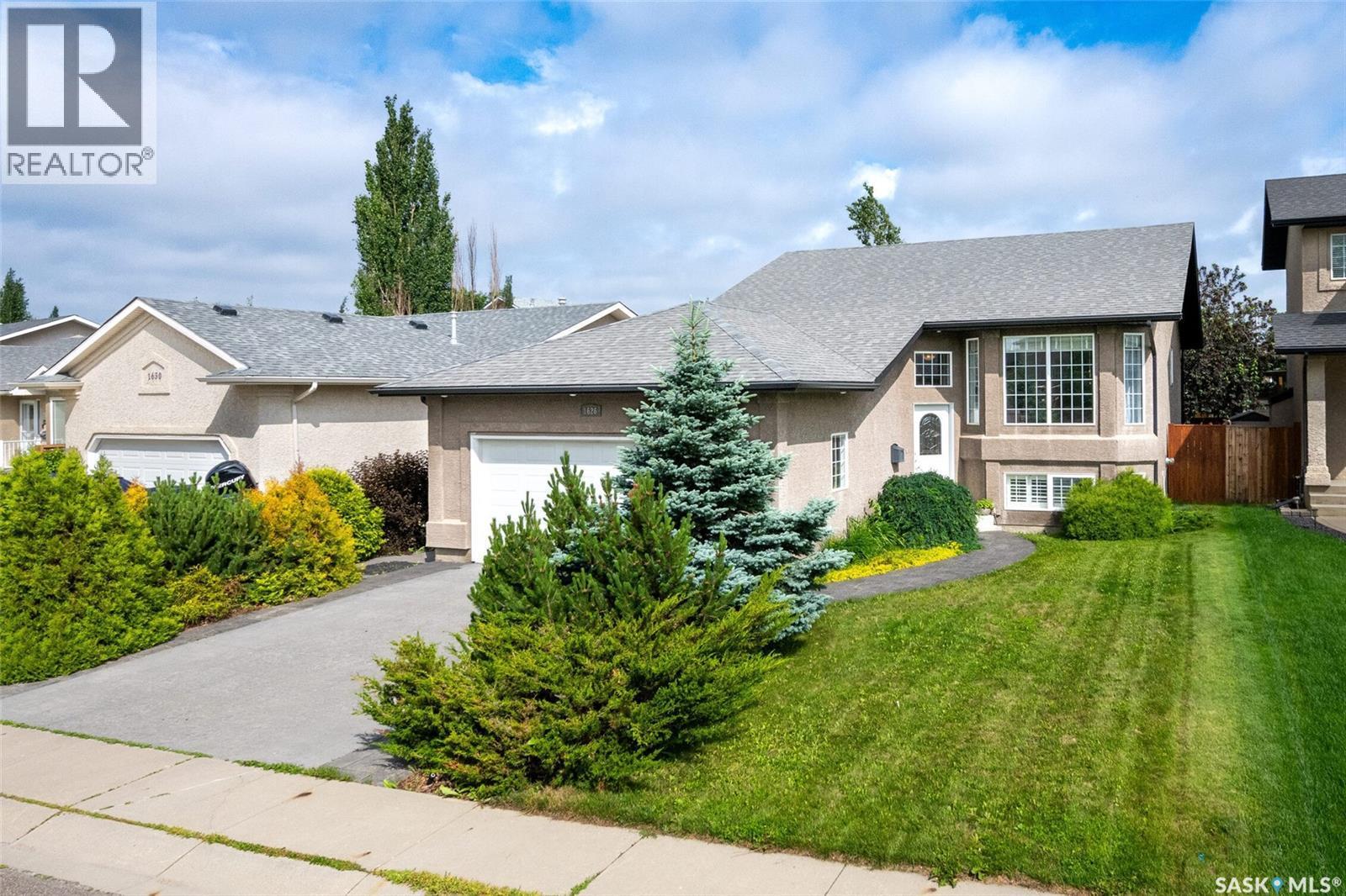1626 Briarwood Road, Saskatoon, SK