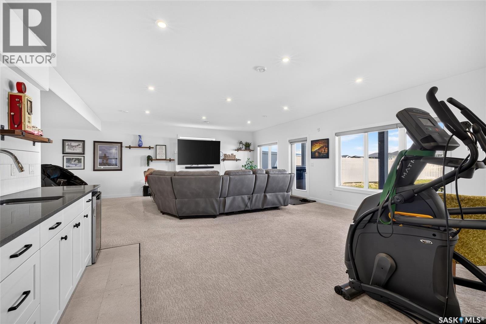214 Settler Crescent, Warman, SK