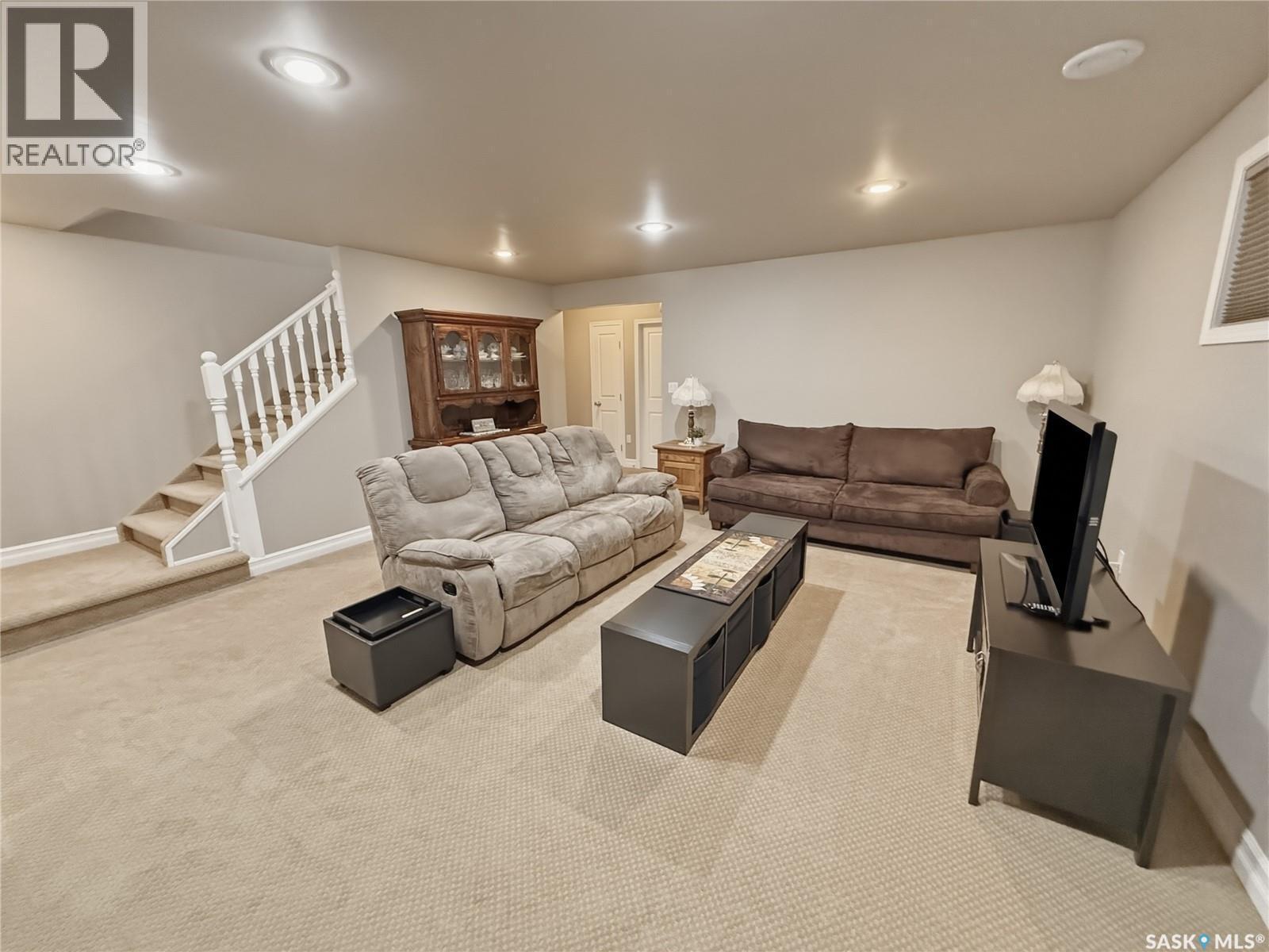 552 1St Avenue Ne, Swift Current, SK