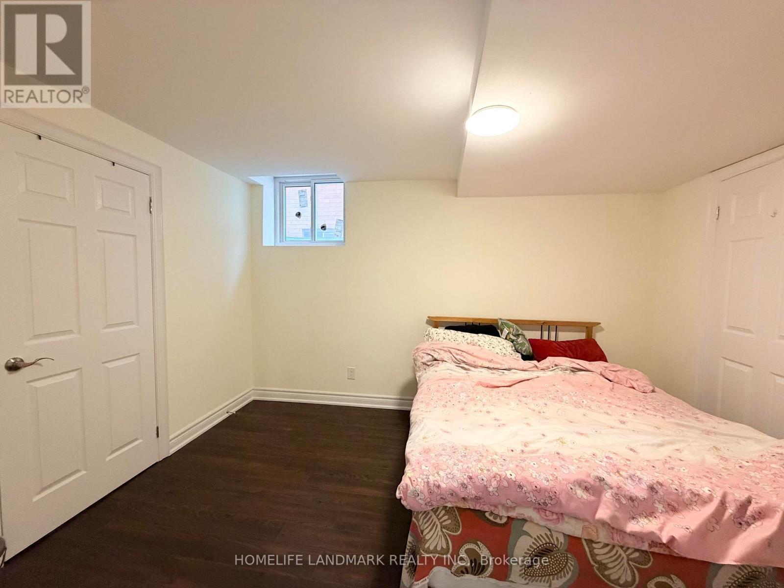 2587 Credit Valley Road, Mississauga, ON - Indoor Photo Showing Bedroom