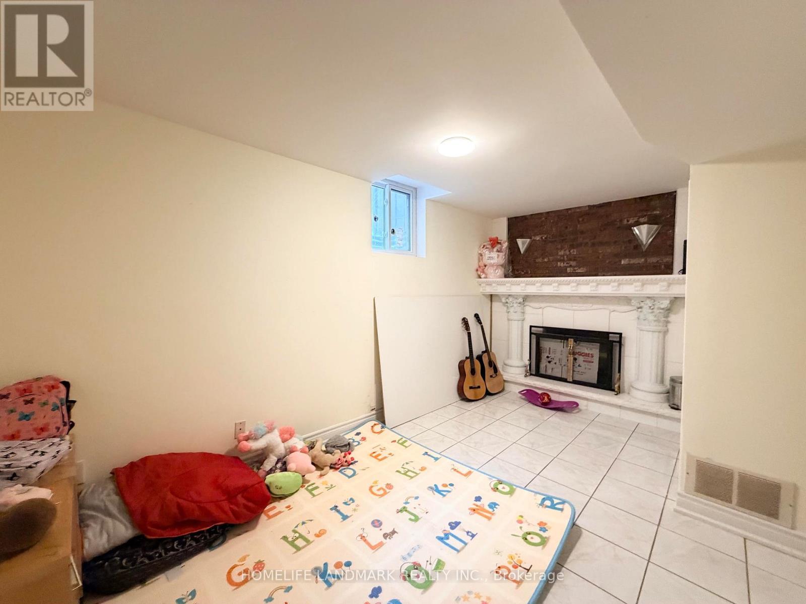 2587 Credit Valley Road, Mississauga, ON - Indoor Photo Showing Bedroom With Fireplace