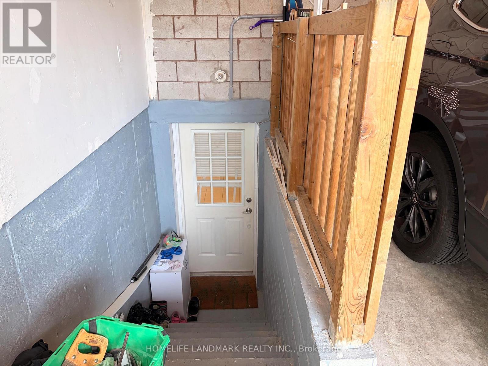 2587 Credit Valley Road, Mississauga, ON - Indoor Photo Showing Other Room