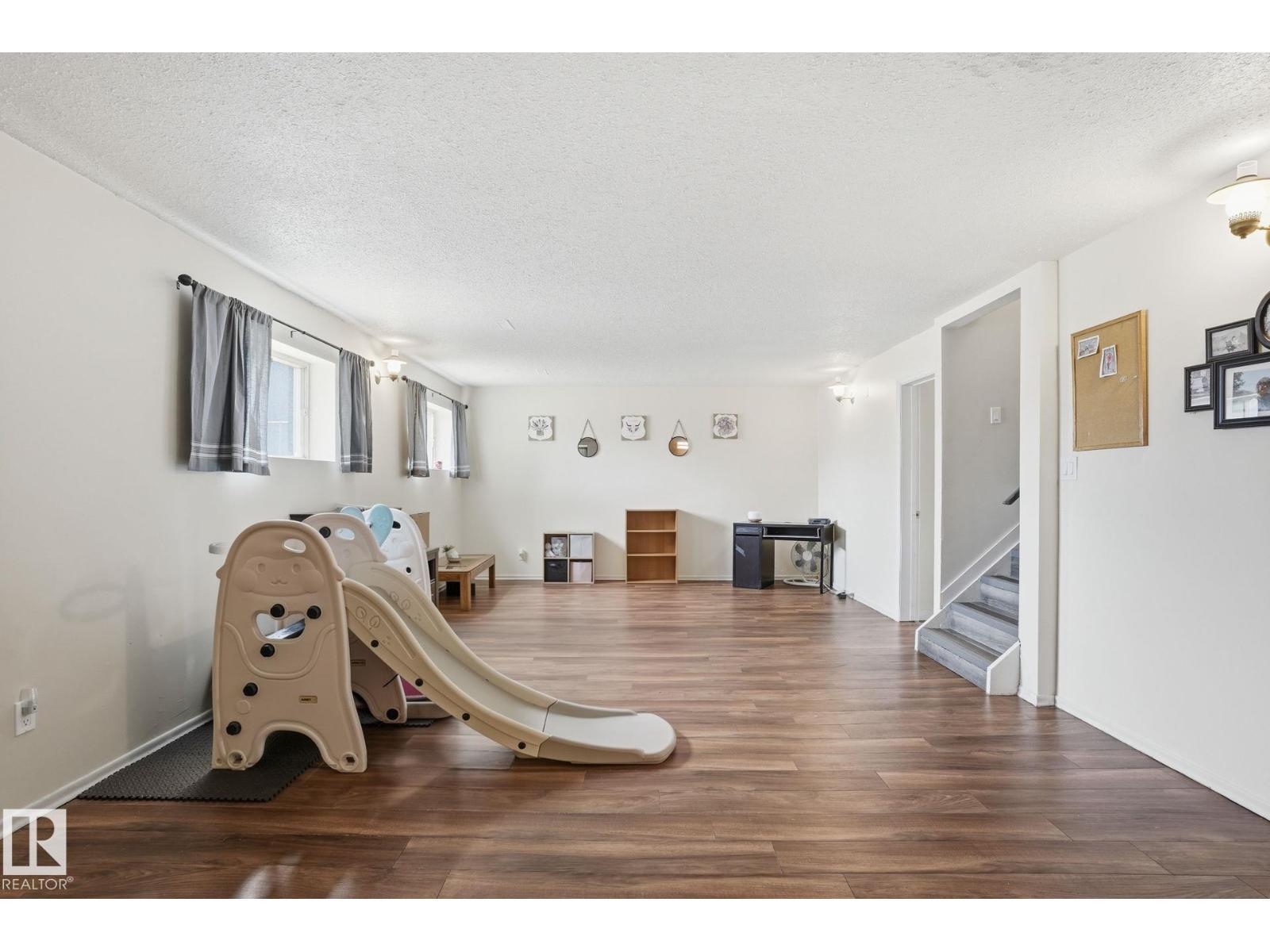 12340 St Albert Tr Nw, Edmonton, AB