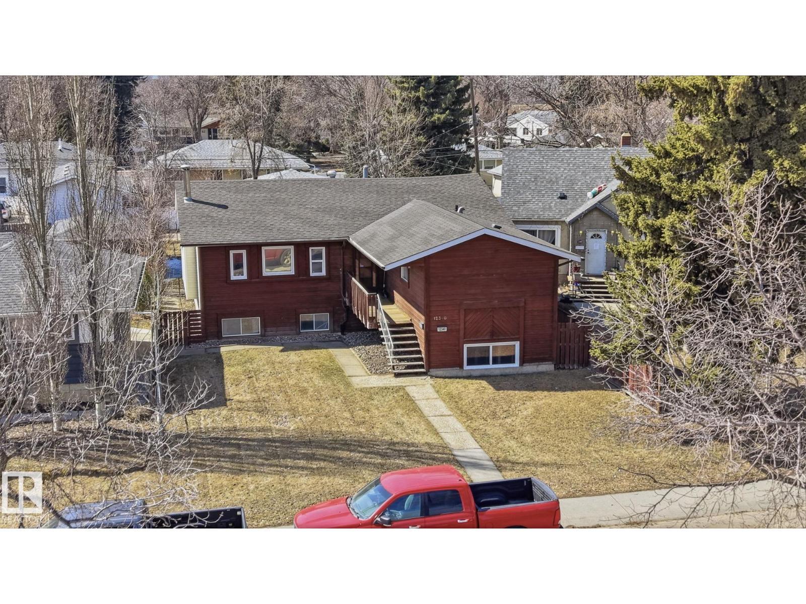 12340 St Albert Tr Nw, Edmonton, AB