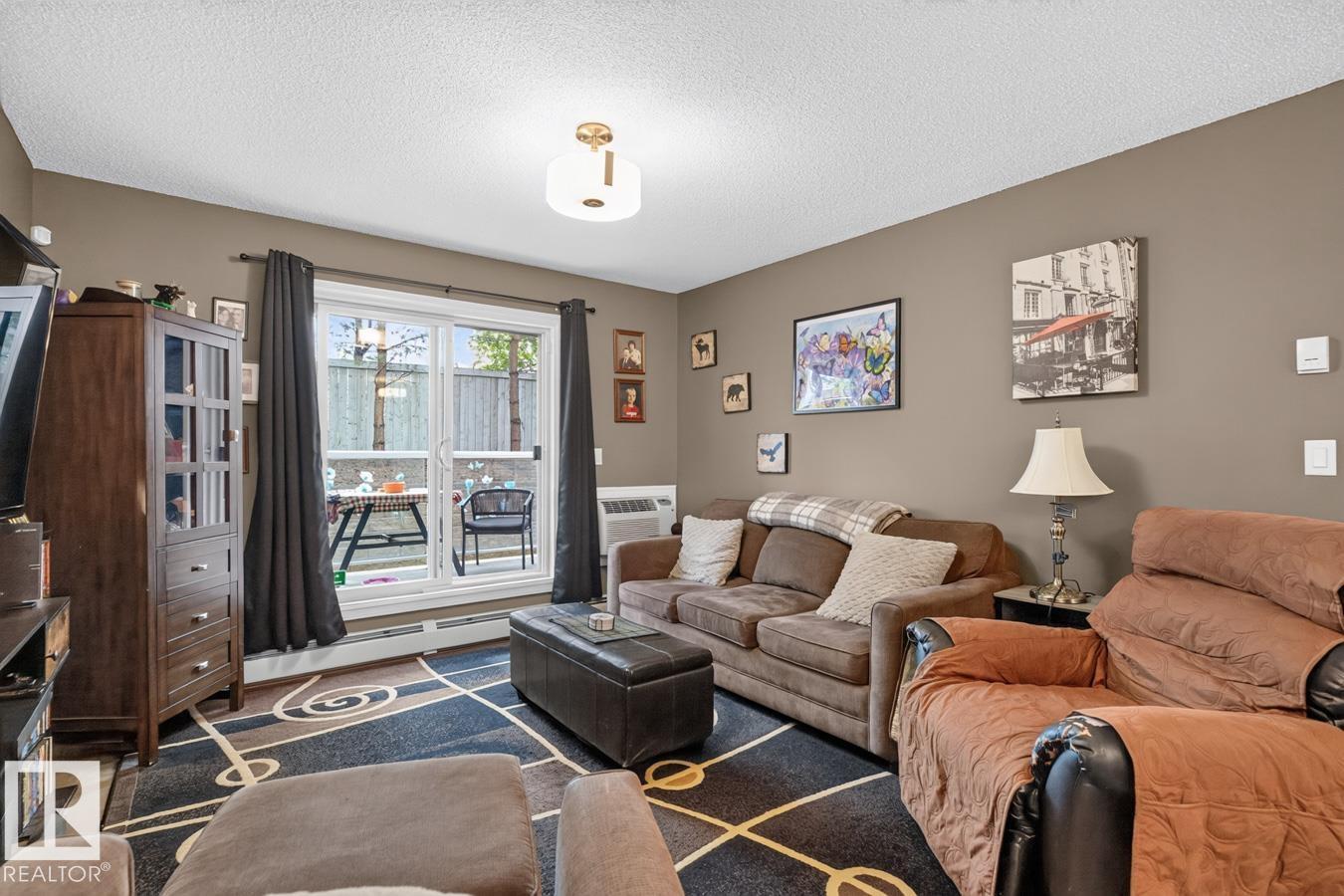 #103 2203 44 Av Nw, Edmonton, AB