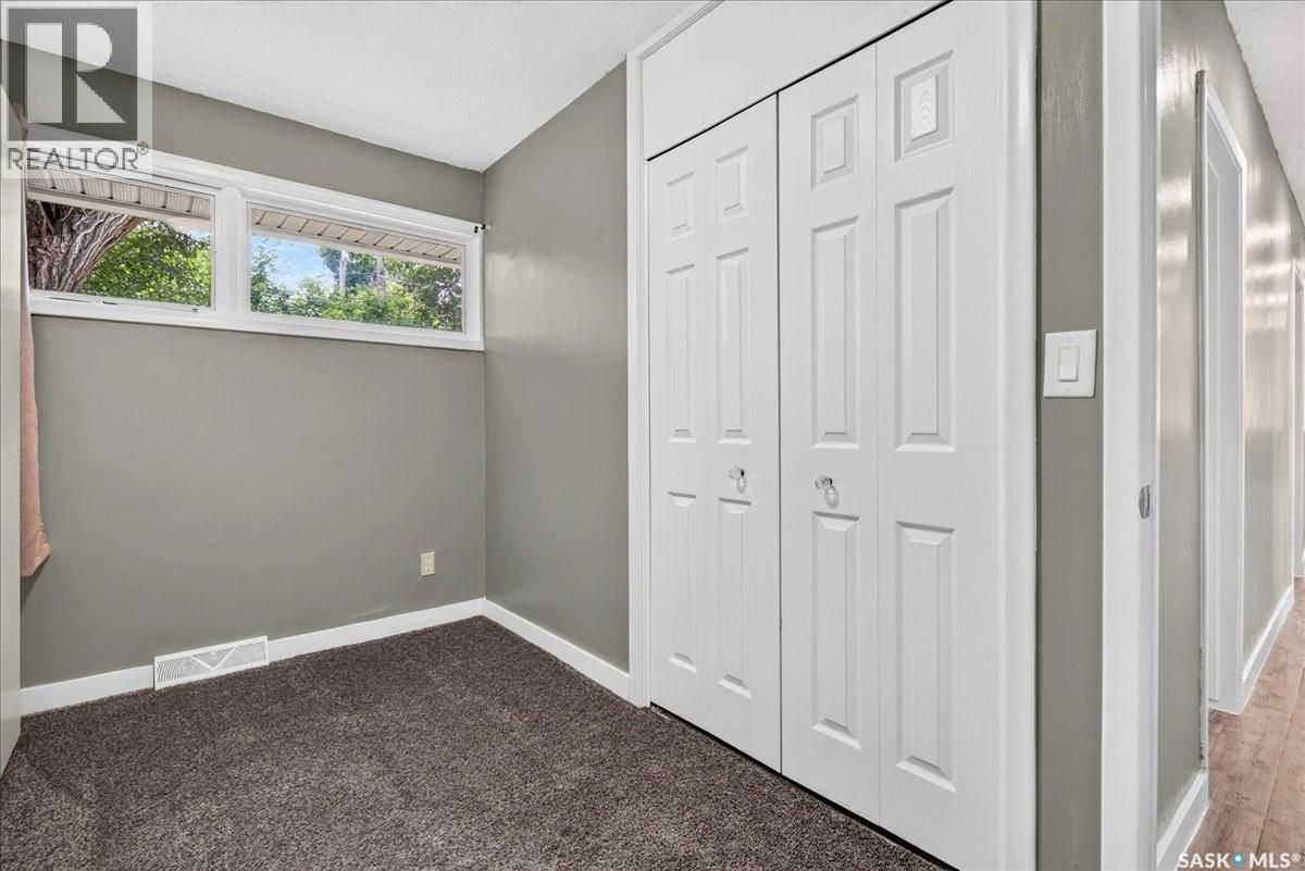 1837 Grant Drive, Regina, SK