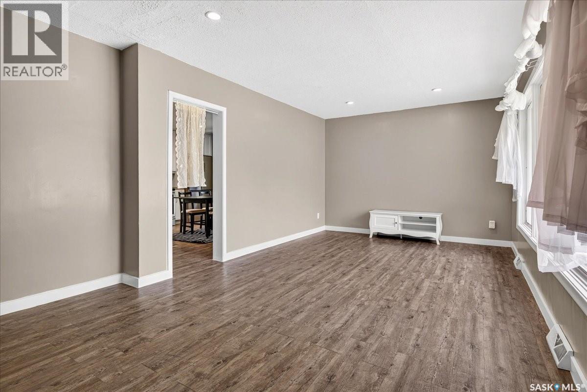 1837 Grant Drive, Regina, SK