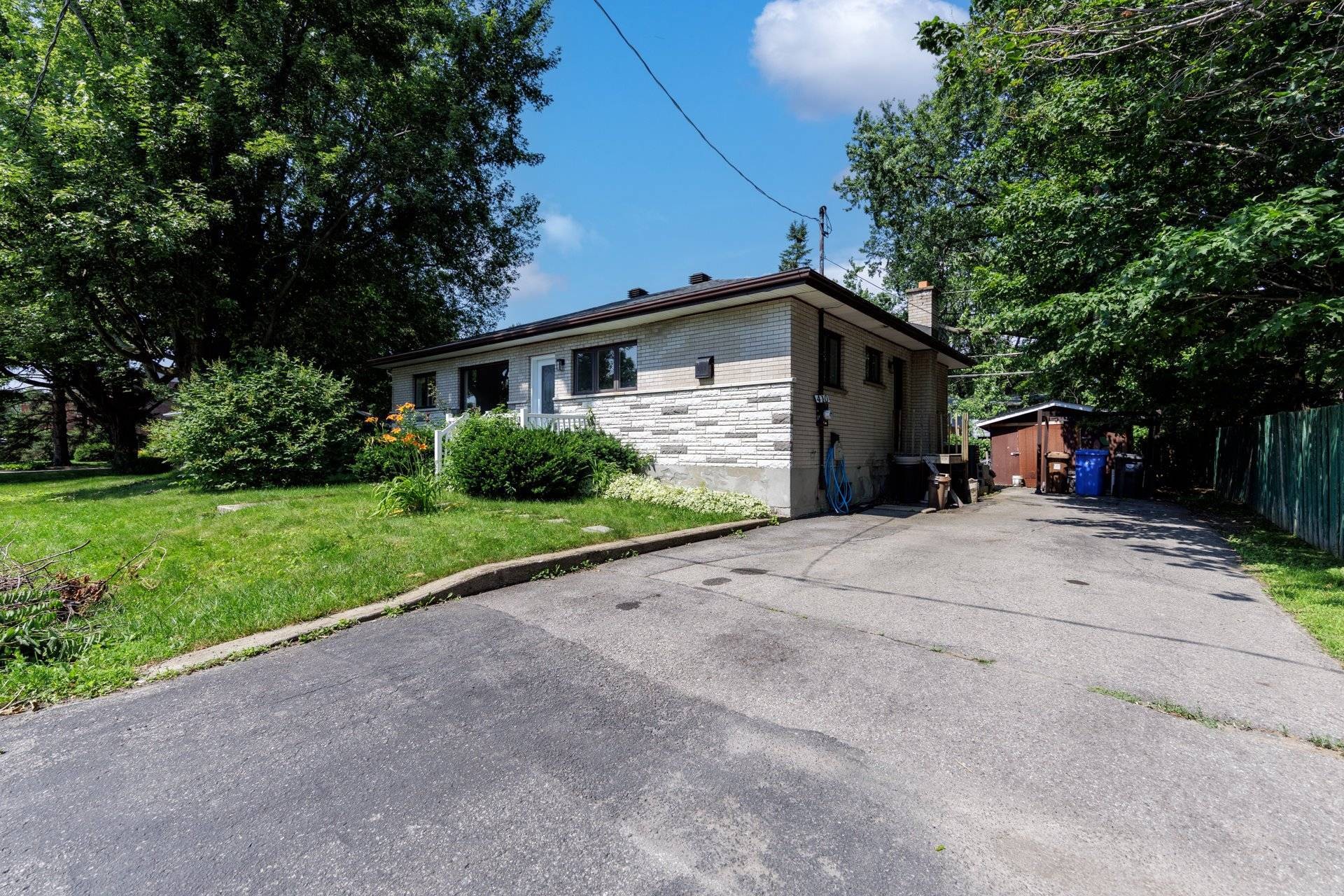 Extérieur - 410 Rue Du Sommet, L'Île-Perrot, QC
