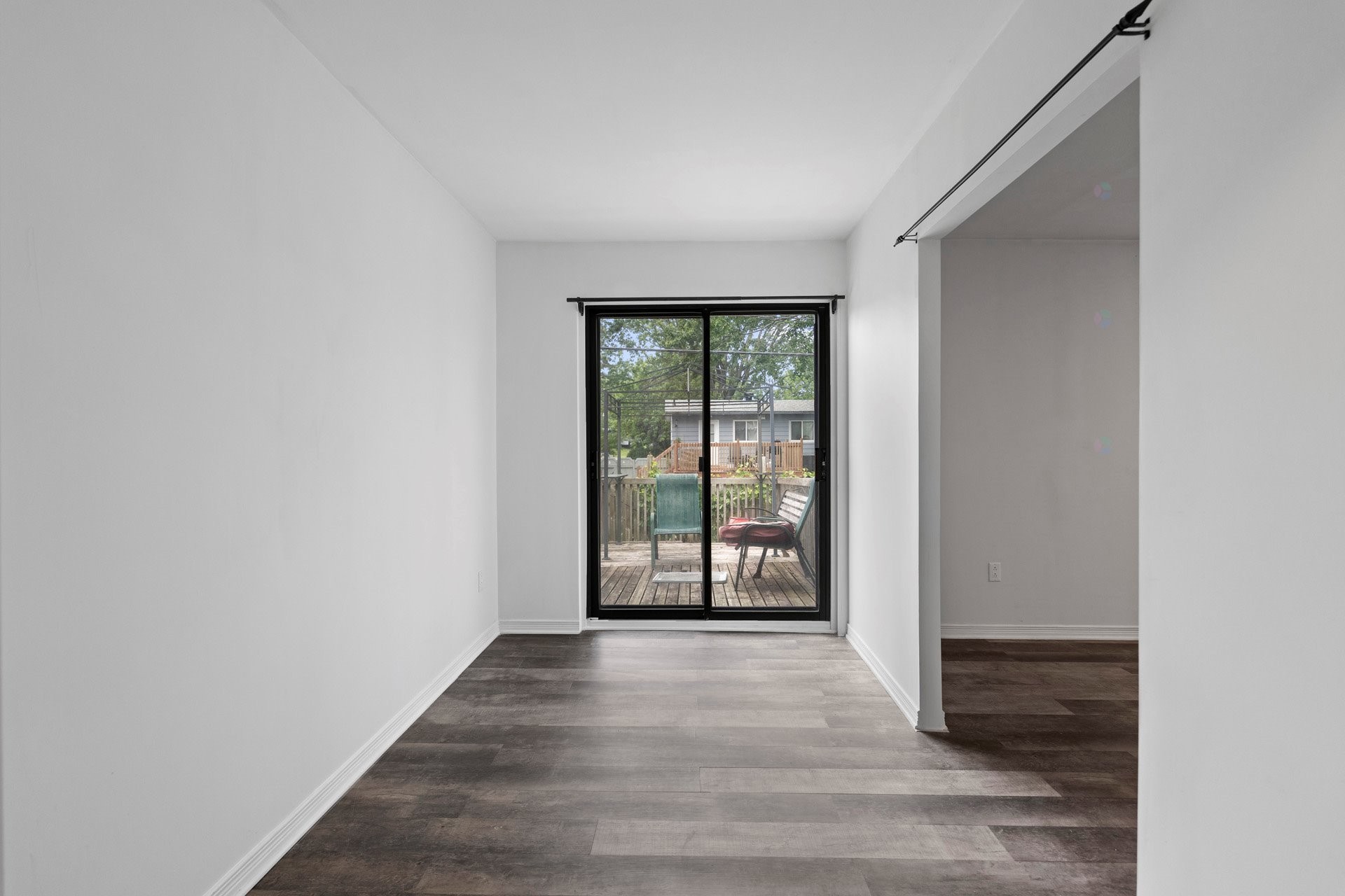 Boudoir - 410 Rue Du Sommet, L'Île-Perrot, QC
