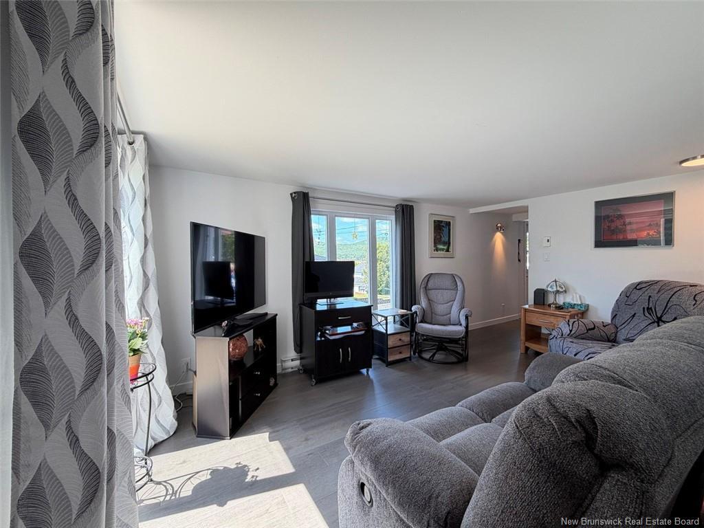 63 42E Ave, Edmundston, NB