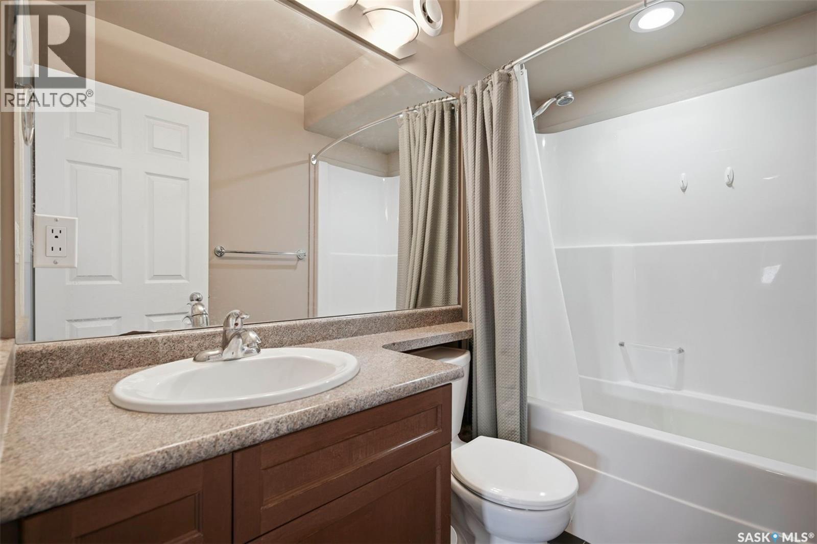 110 Robertson Cove, Saskatoon, SK