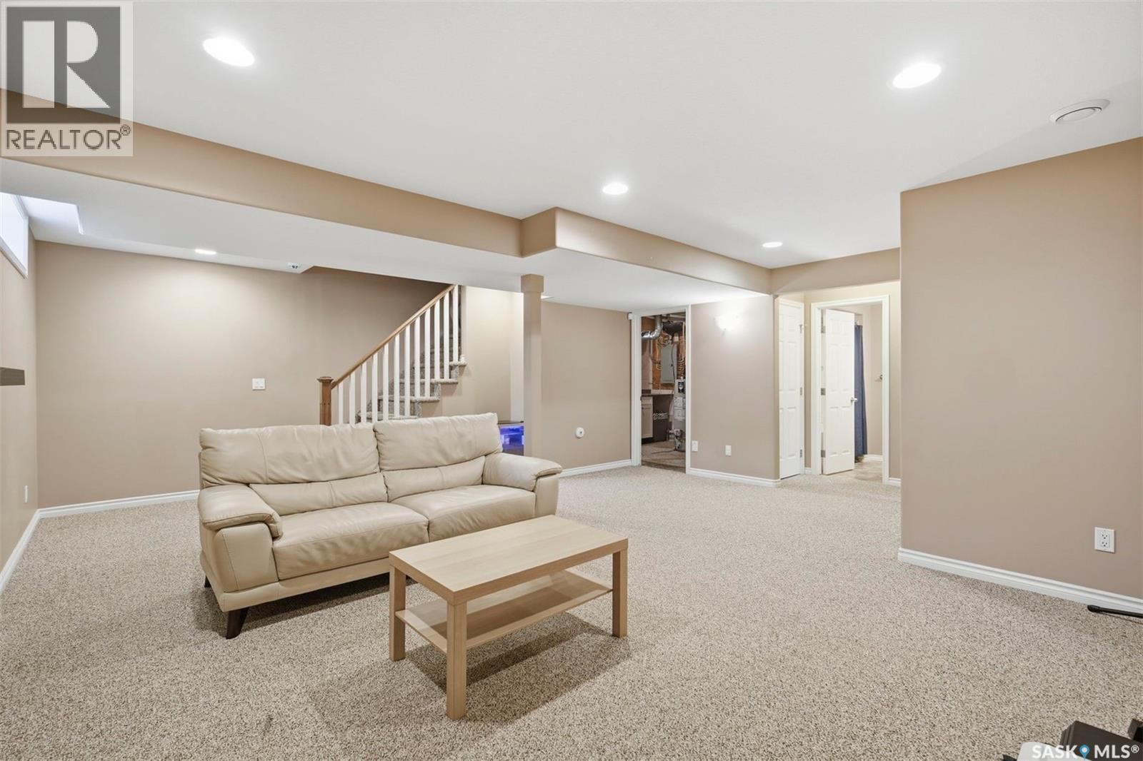 110 Robertson Cove, Saskatoon, SK