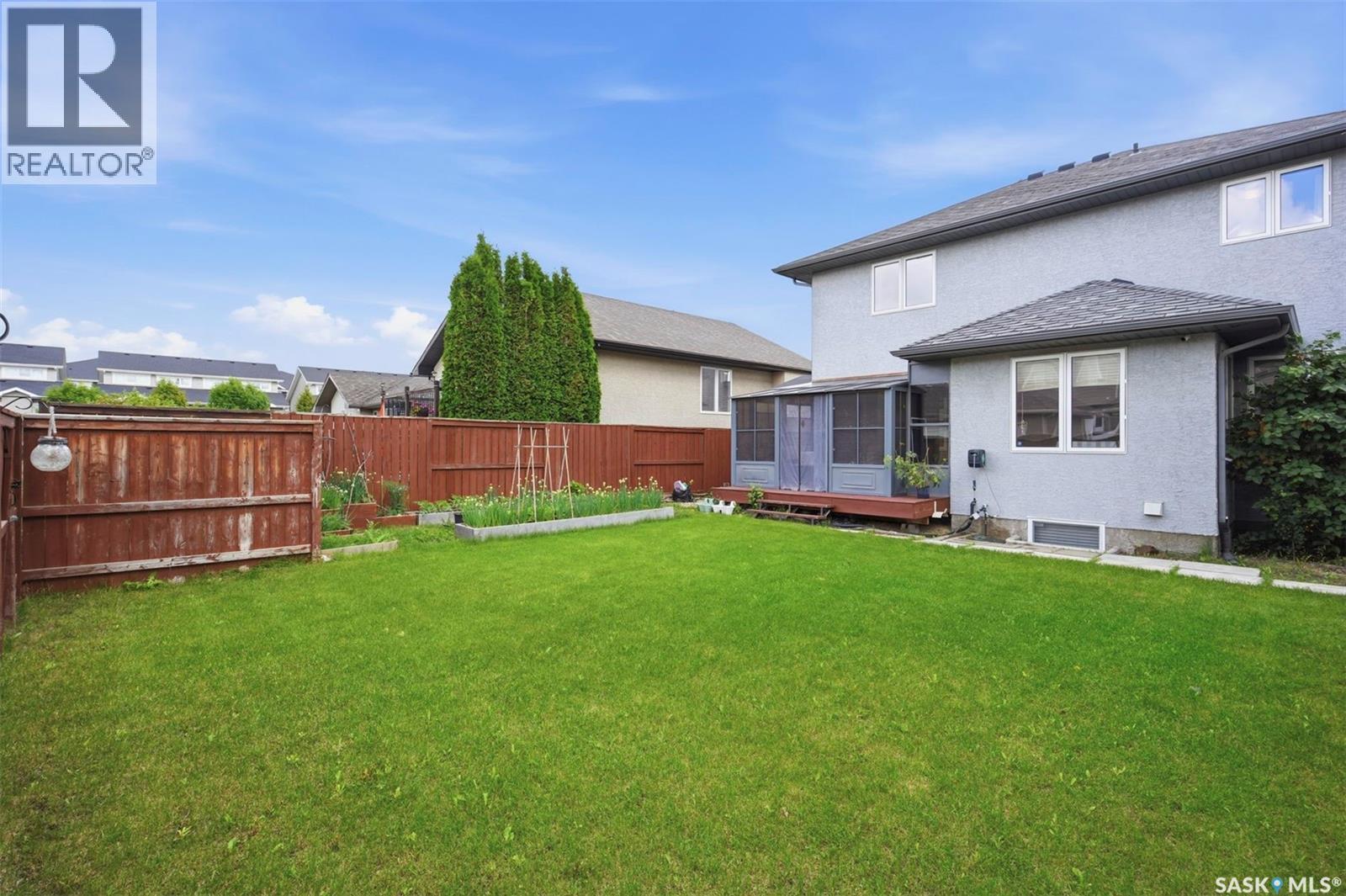 110 Robertson Cove, Saskatoon, SK