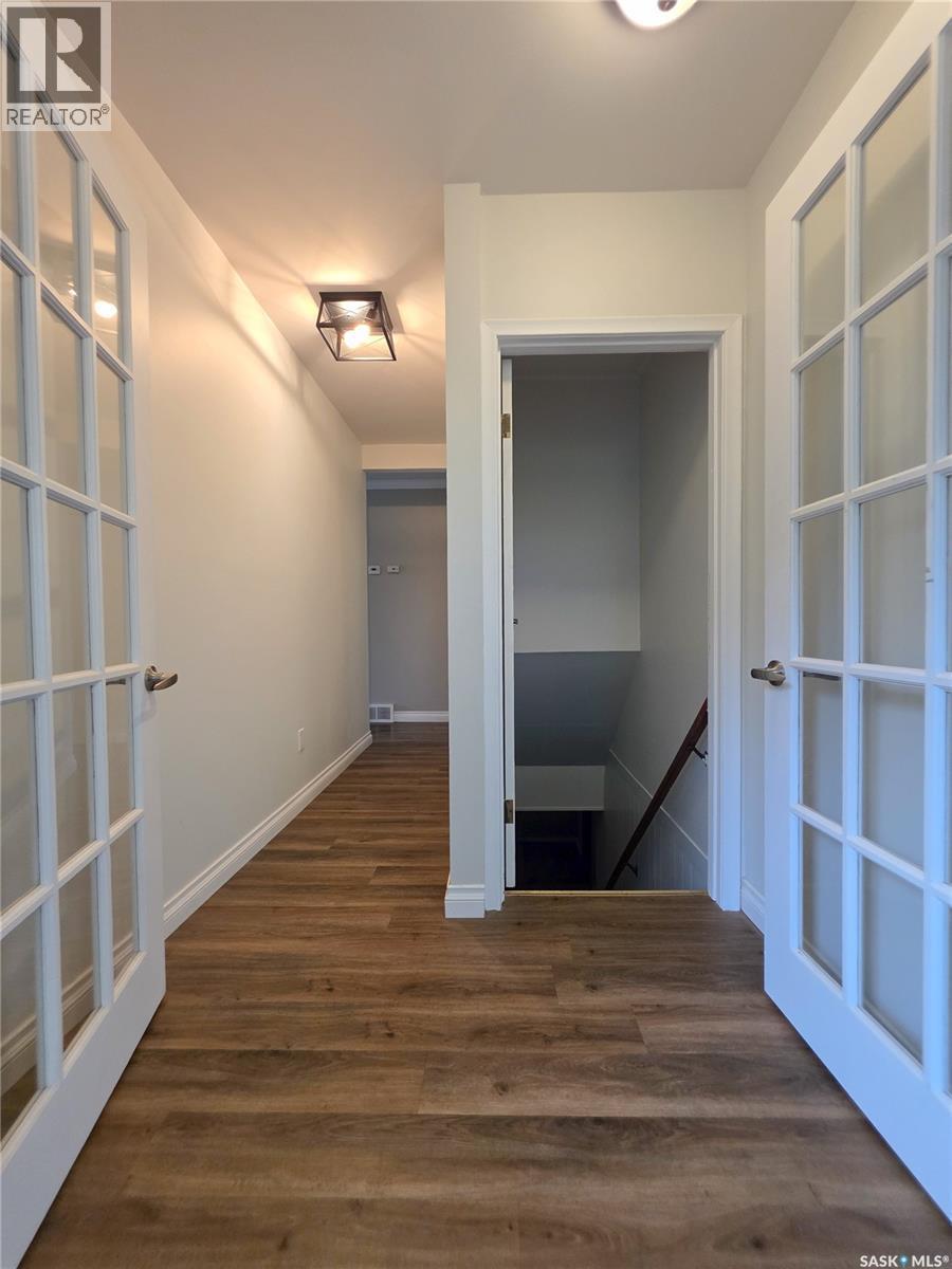 121 1St Avenue Ne, Ituna, SK