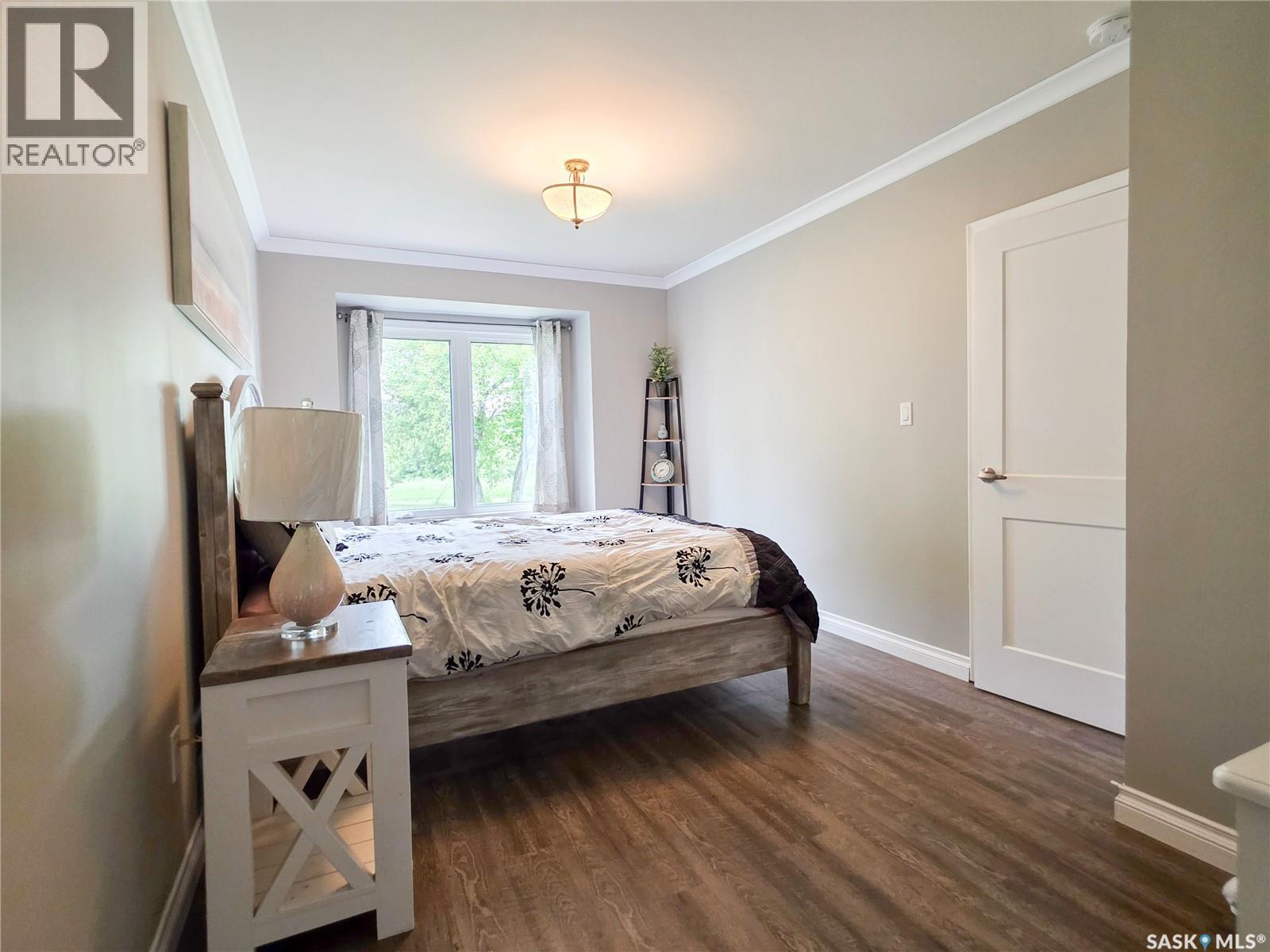 121 1St Avenue Ne, Ituna, SK