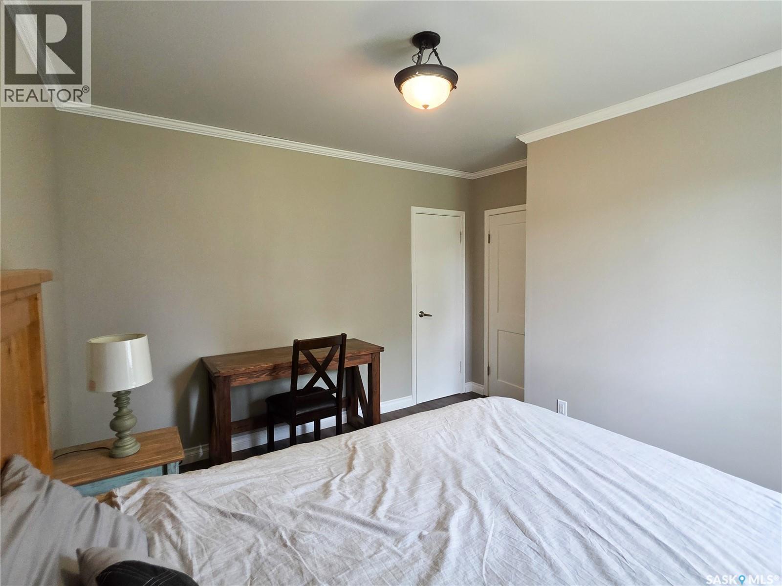 121 1St Avenue Ne, Ituna, SK