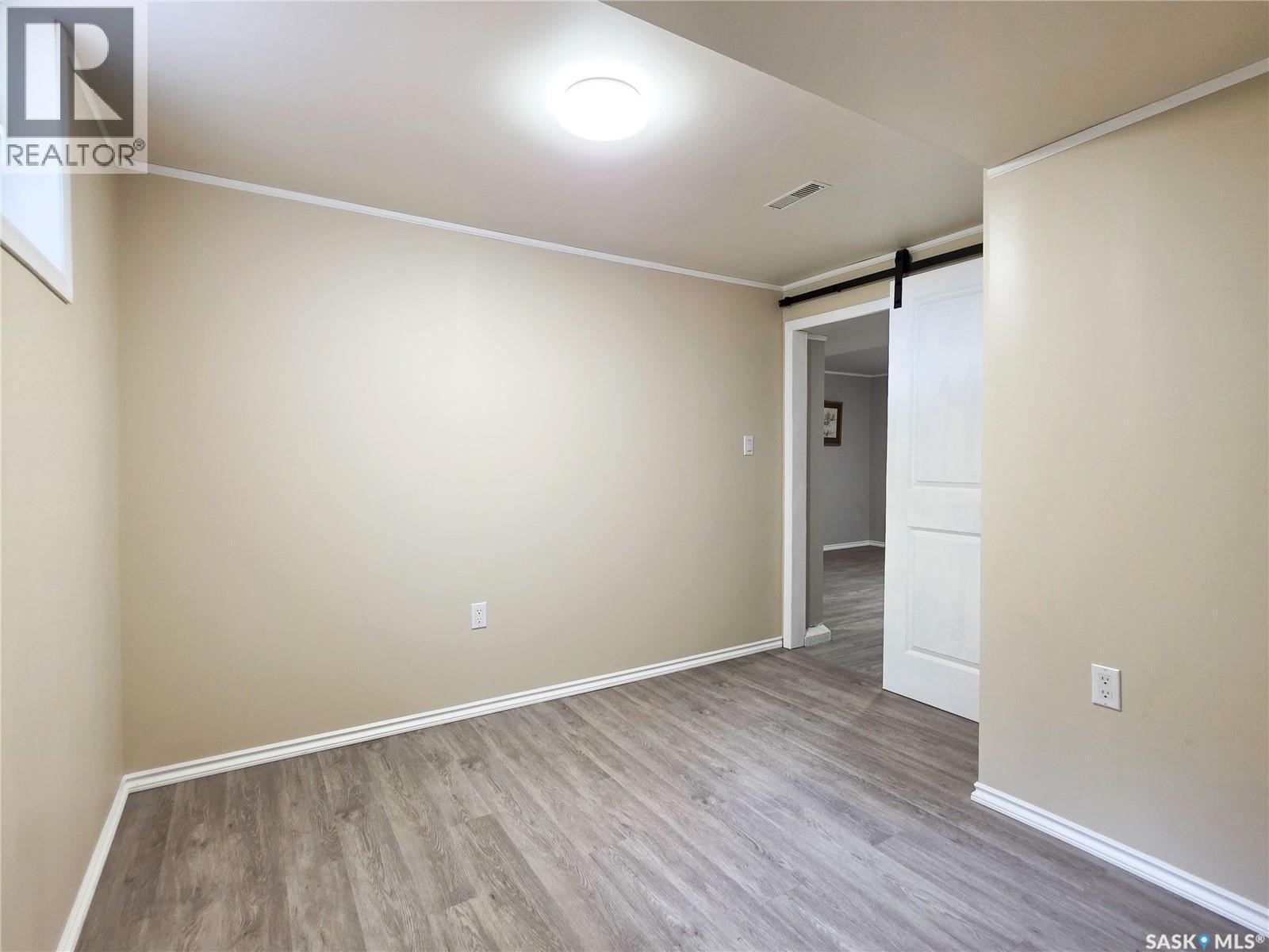 121 1St Avenue Ne, Ituna, SK