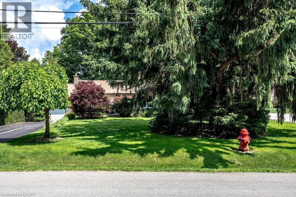 803 Montgomery Drive, Ancaster, ON