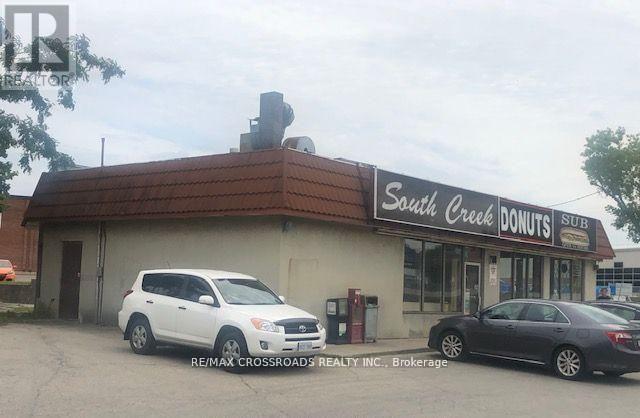 2100 Dundas Street E, Mississauga, ON