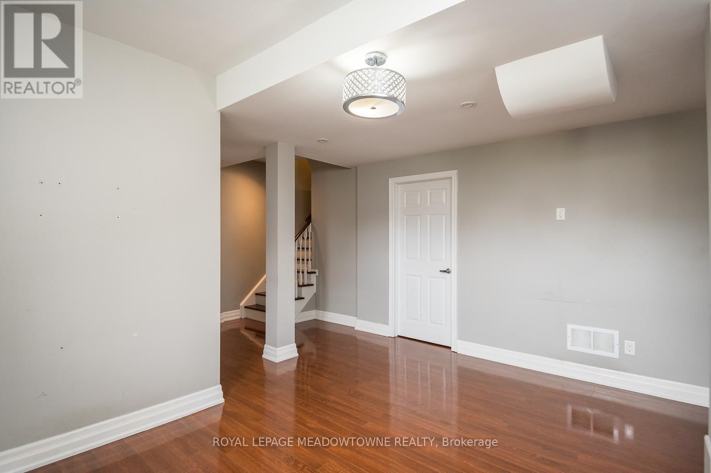 Additional living space or bedroom area - 3486 Eglinton Avenue W, Mississauga, ON