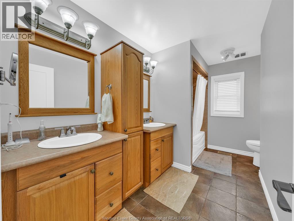 7 Longbeach Drive, Leamington, ON