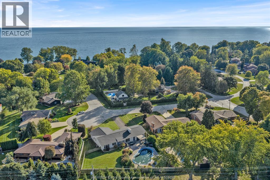 7 Longbeach Drive, Leamington, ON