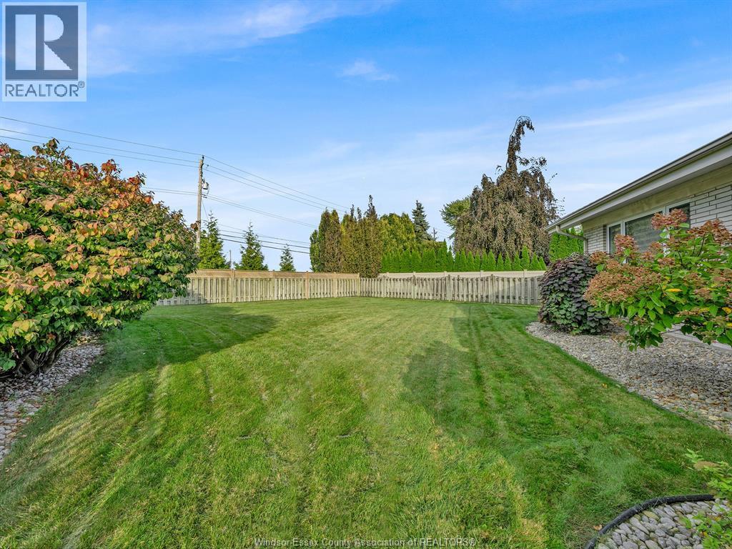 7 Longbeach Drive, Leamington, ON
