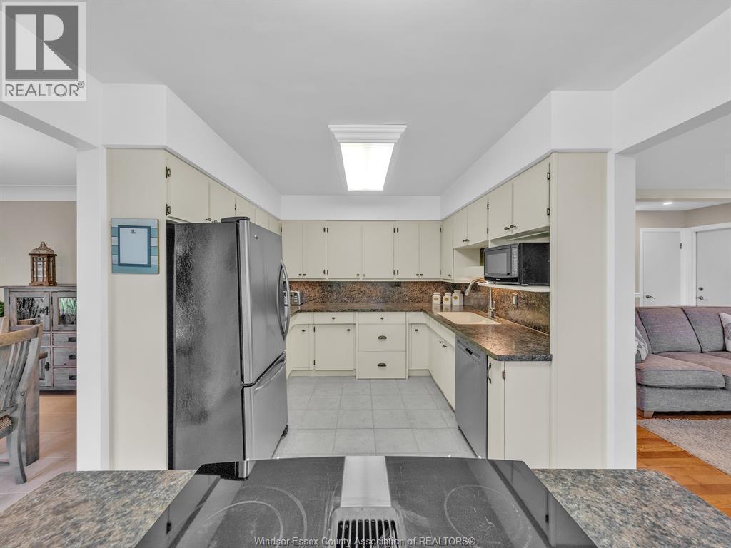 7 Longbeach Drive, Leamington, ON