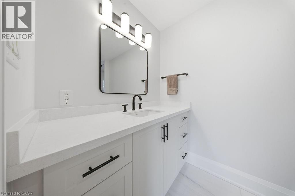 62 Jeremy Street, Hamilton, ON