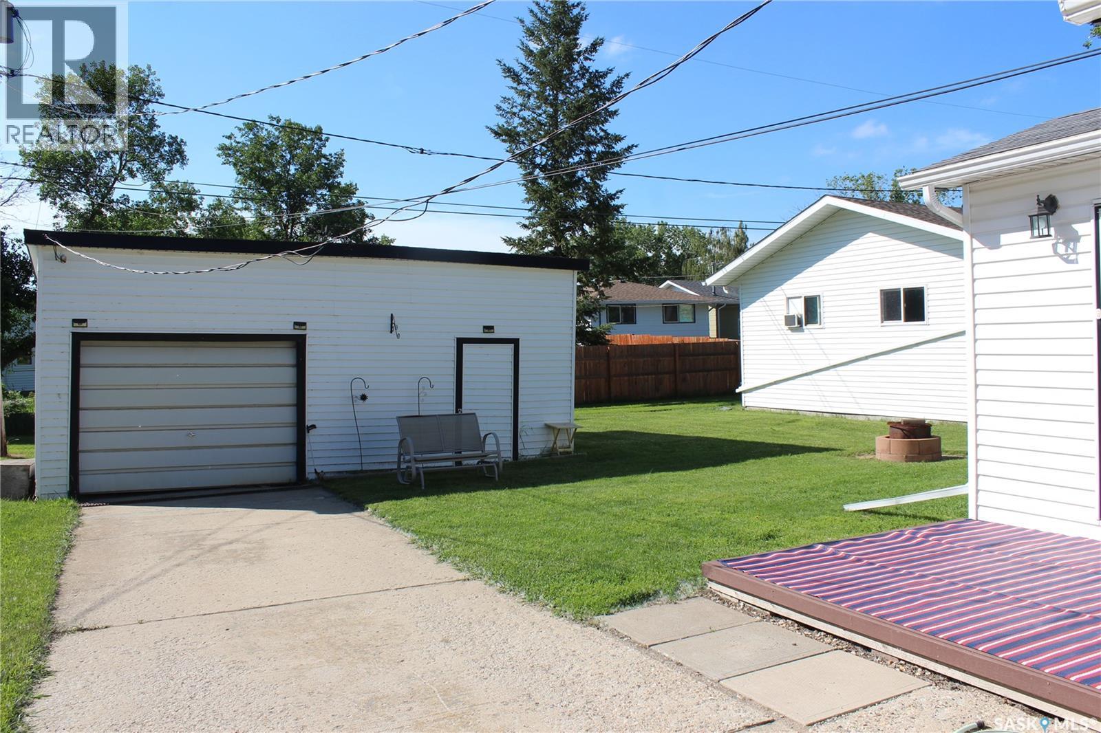 213 Westman Street, Midale, SK