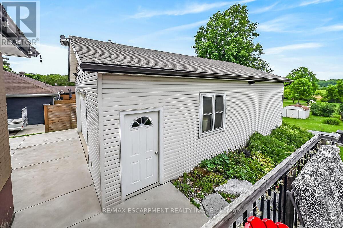 7344 Dickenson Road E, Hamilton, ON