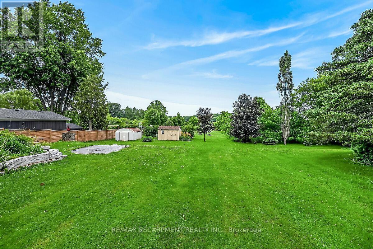 7344 Dickenson Road E, Hamilton, ON