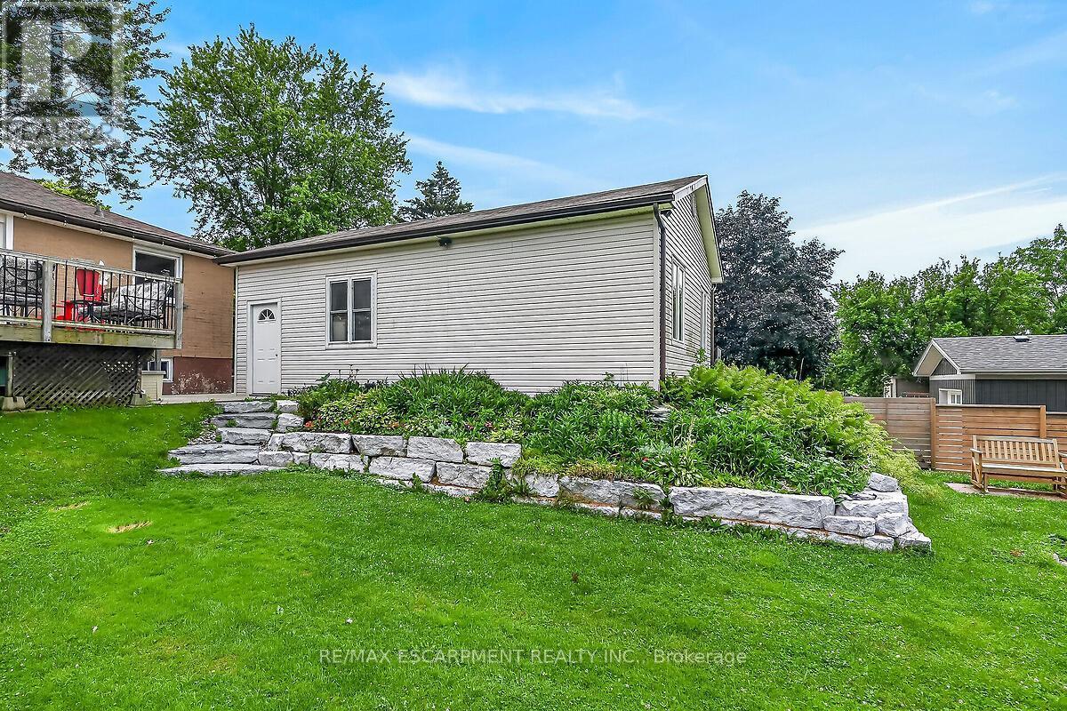 7344 Dickenson Road E, Hamilton, ON